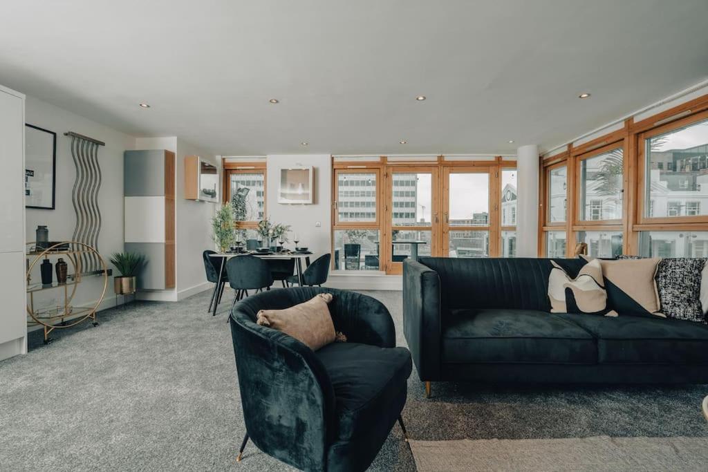 Penthouse Noir - Wyndale Living - Central Bham 2Br Birmingham Buitenkant foto