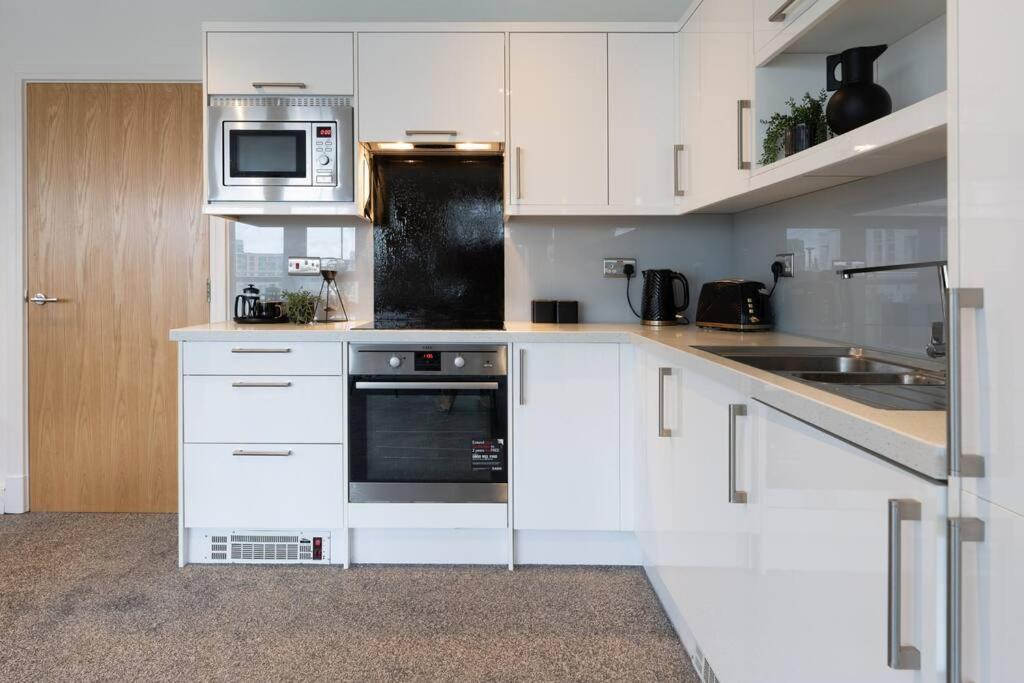 Penthouse Noir - Wyndale Living - Central Bham 2Br Birmingham Buitenkant foto