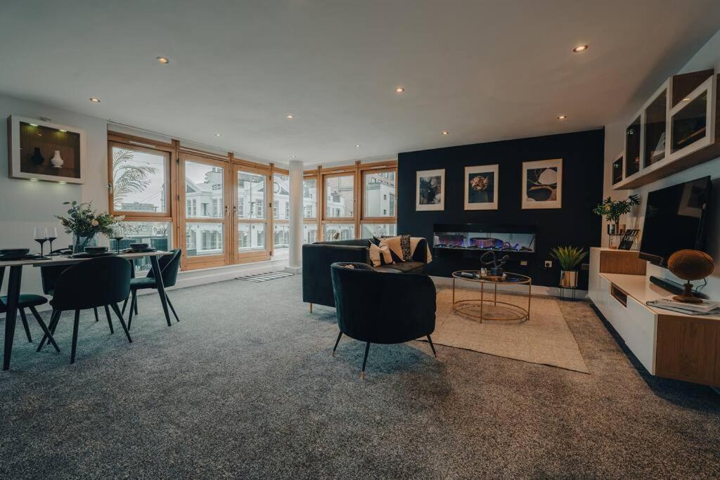 Penthouse Noir - Wyndale Living - Central Bham 2Br Birmingham Buitenkant foto